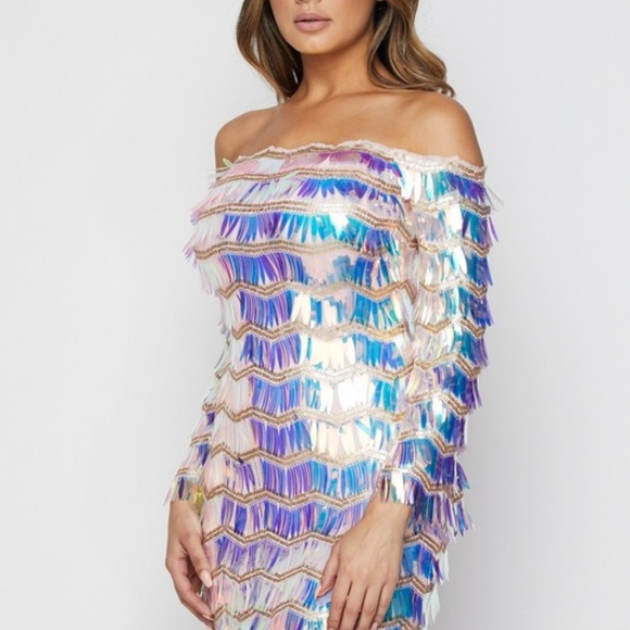 Off the shoulder sequin dress - Picture 2 of 3